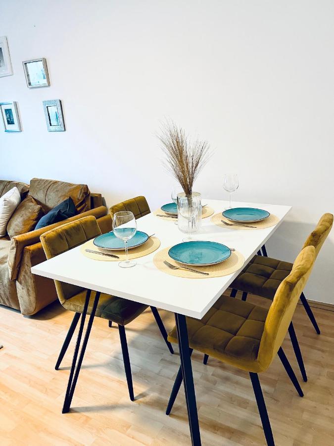 Modernes 3 Zimmer Apartment - Luise- Mit Wlan, Balkon Und Smart-Tv In City-Naehe! Erfurt Exterior foto